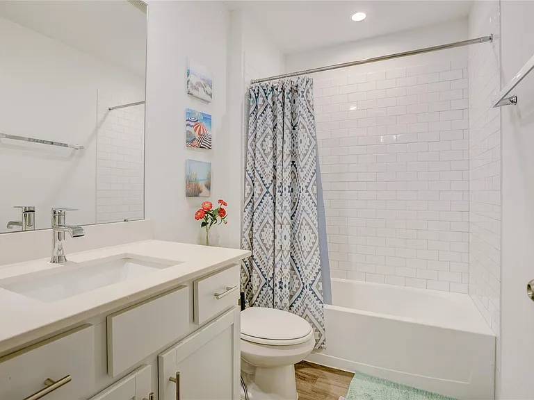 7926 Murciana Dr — Photo 17