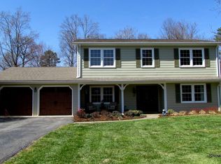 25 Charmwood Dr, Blue Ridge, VA 24064