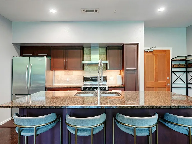 1600 Barton Springs Rd #5210 — Photo 10