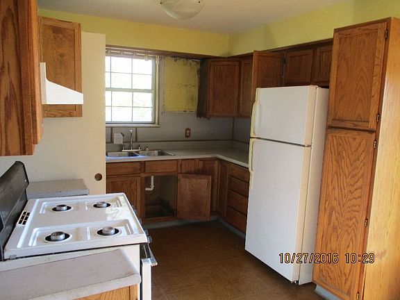 4th image of 4304 NW Floyd Ave