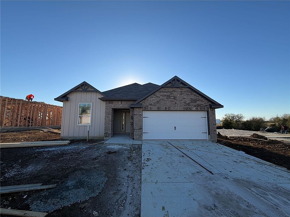 1st image of 112 Hejl Dr