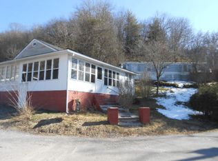 101 Hull St, Richlands, VA 24641