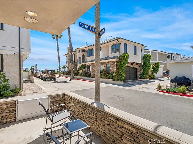 6111 Seashore Dr — Photo 8