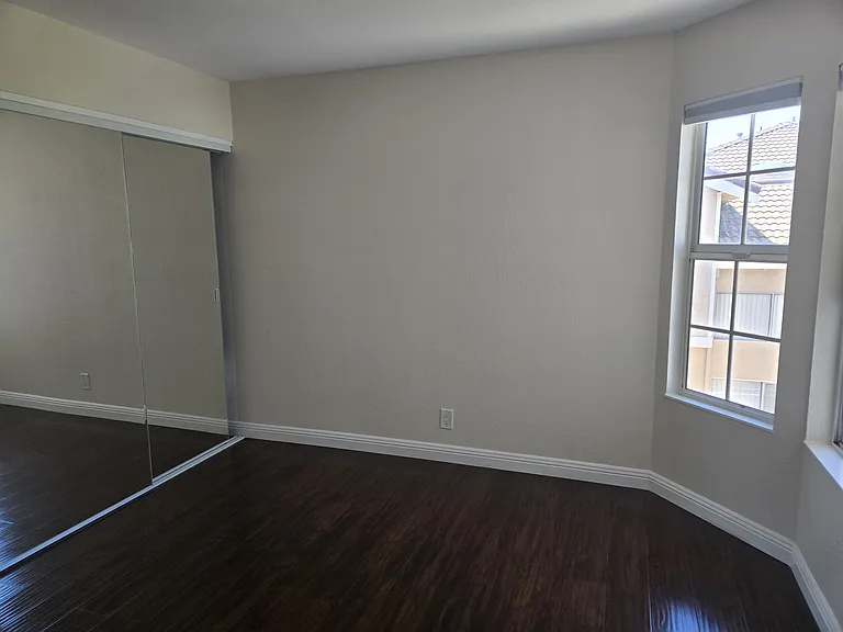37036 Saint Edwards St — Photo 13