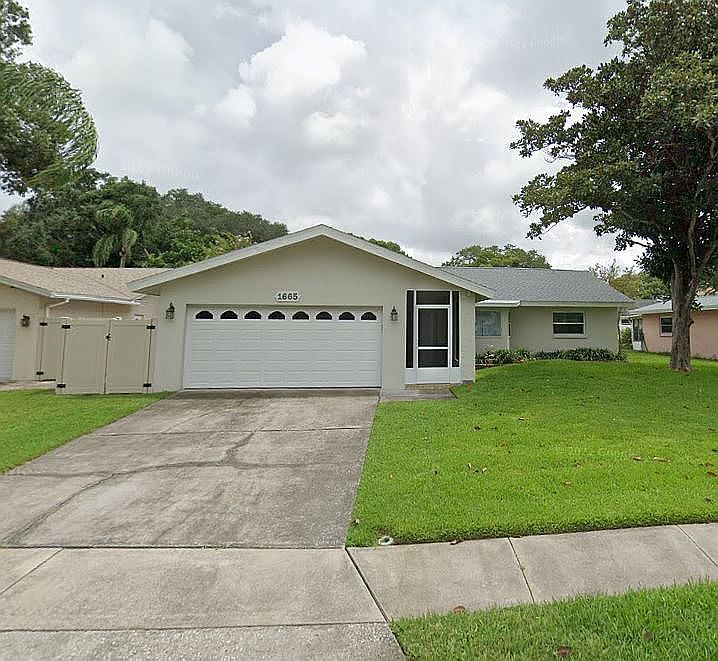 1st image of 1665 Amberlea Dr S