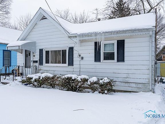 2nd image of 310 Derby Ave