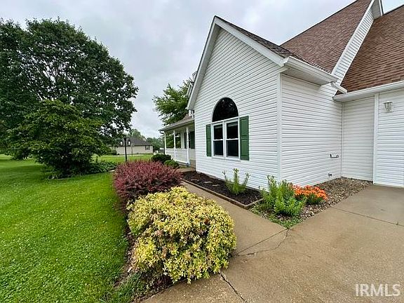 2nd image of 5495 Sandpit Rd