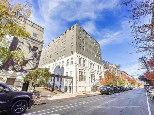 1024 Clinton Street image 16 of 17