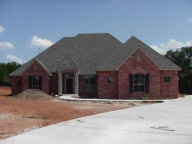 1st image of 4216 Farm Road Moore #7316000