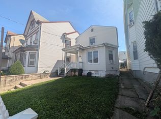 14 Park St, Paterson, NJ 07503