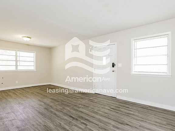 625022_003_living_room_13942612.jpg