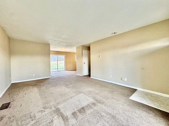 3rd image of 4516 Drayton Ct