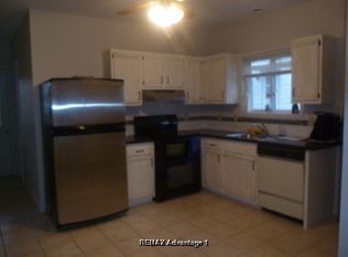 6 Daniels St, Worcester, MA 01604