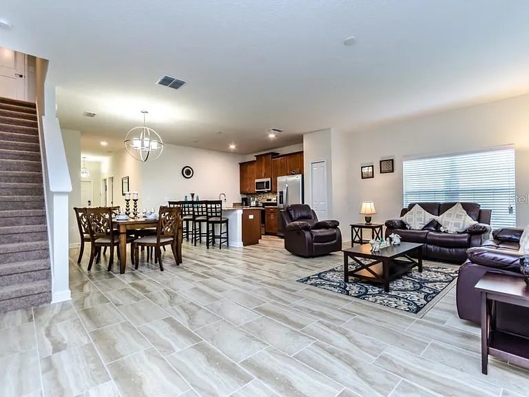 9047 Dogleg Dr — Photo 3