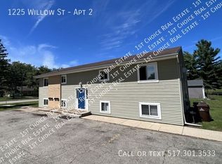 1225 Willow St APT 2, Grand Ledge, MI 48837