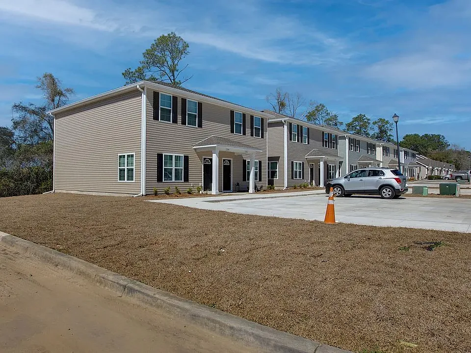 2216 Cedarbrook Ct