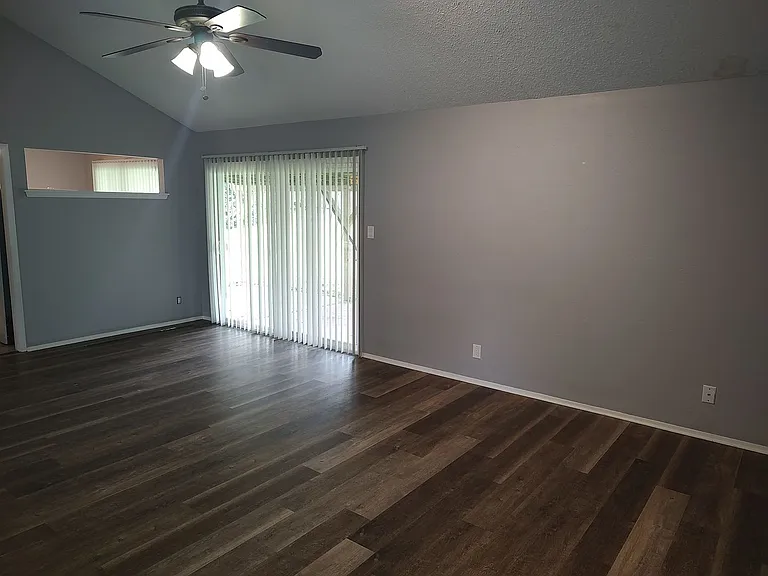 11506 Murcia Dr — Photo 9