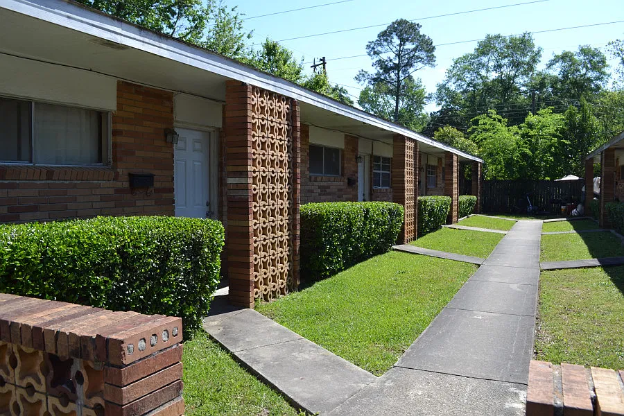 103 Dellwood Cir #107D