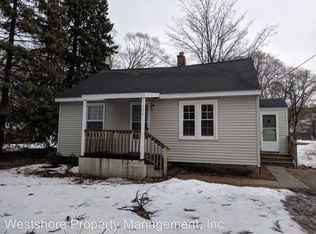 736 S Wolf Lake Rd, Muskegon, MI 49442