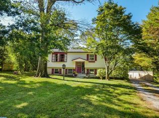 29 Reeder Rd, New Hope, PA 18938
