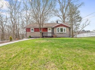 2348 California Dr, Allison Park, PA 15101