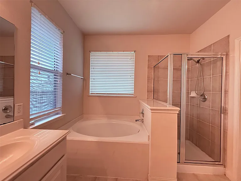 7323 Boerne Creek Dr — Photo 22