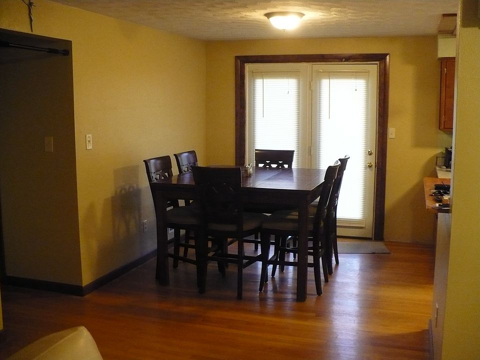 1st image of 3845 Mengel Dr