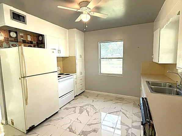107 Hill Cir, Lake Wales, FL 33859