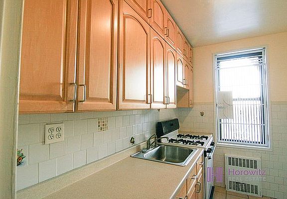 2nd image of 4821 40th St APT 6K