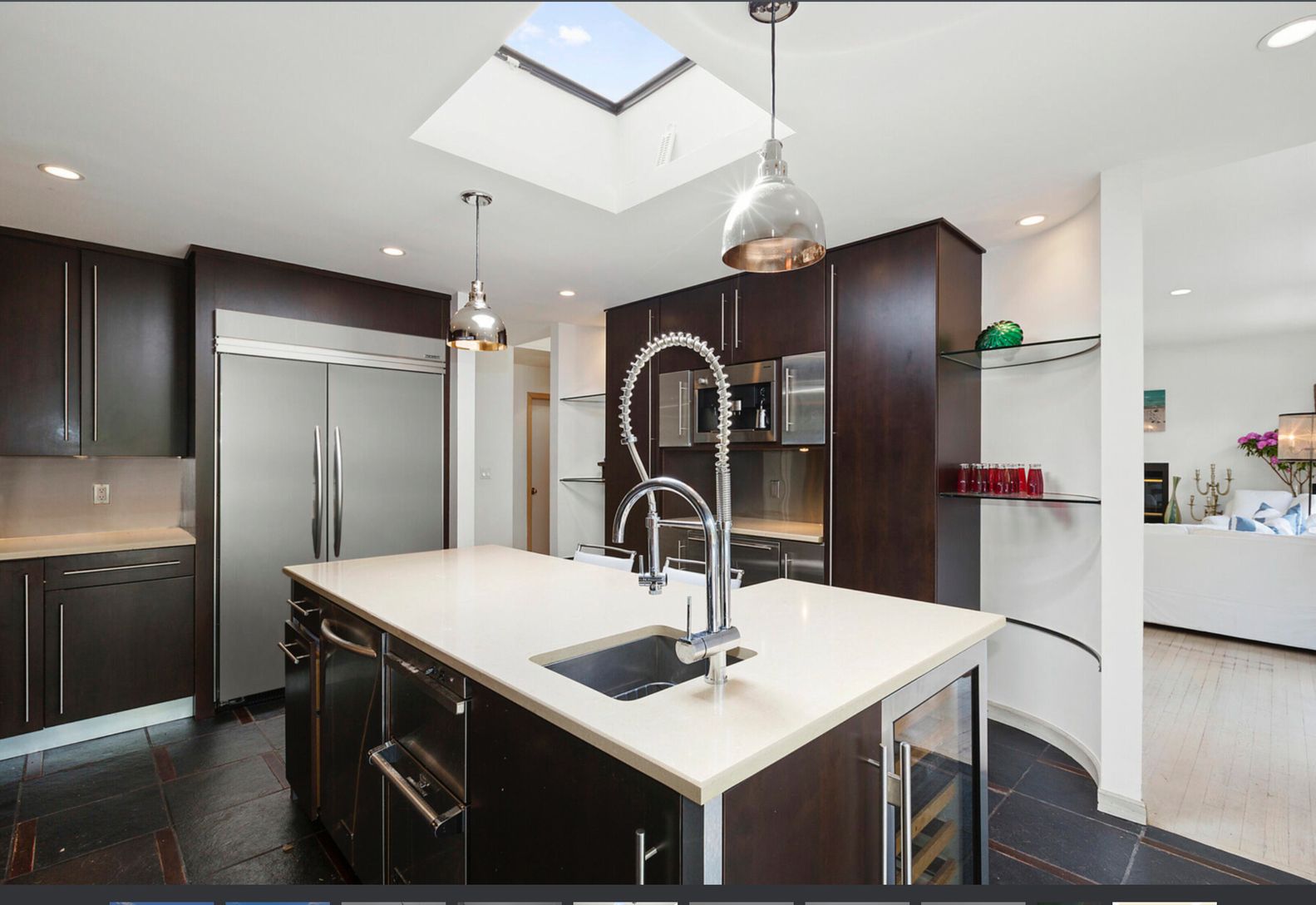 8 Liano Dr, Wainscott, NY 11975 Out East