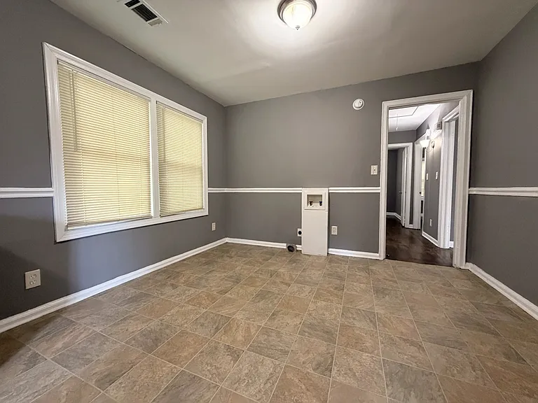 1426 Joy Ln — Photo 6