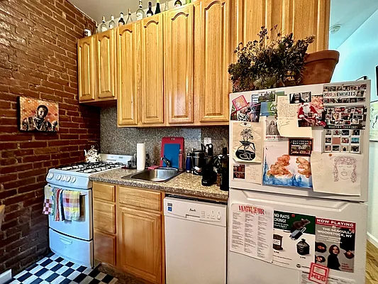 Rented by Corcoran | media 10