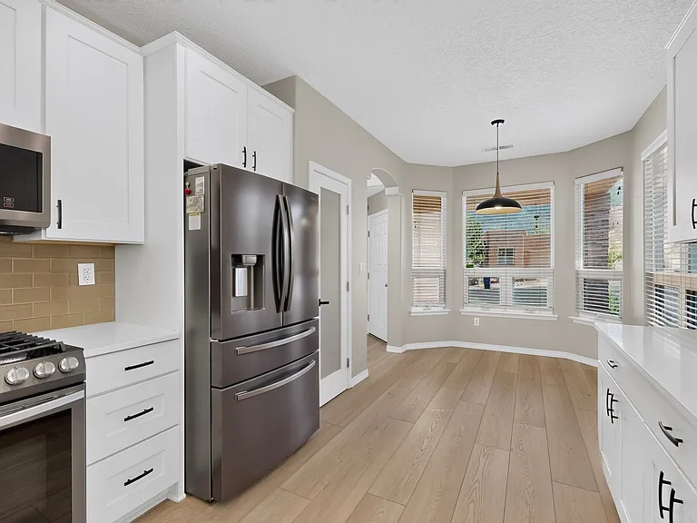 13208 Sentinal Ct NE — Photo 3