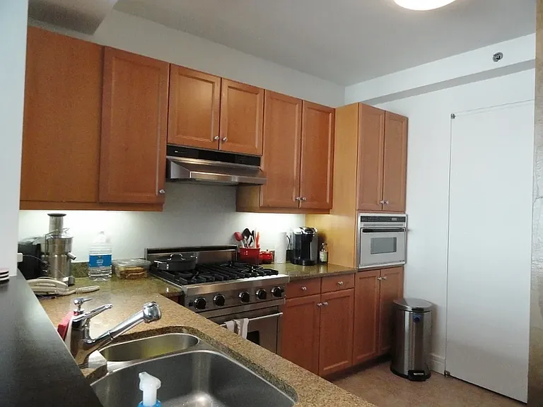 10 Little West St #18D — Photo 6