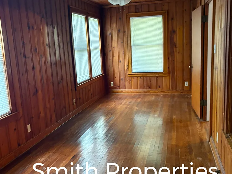 1402 Glen Oak Pl — Photo 10