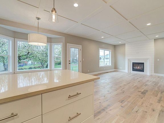 5th image of 1285 E Wasatch Crest Ln