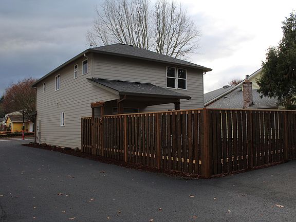 Exterior Fenced Back Yard & Covered Patio