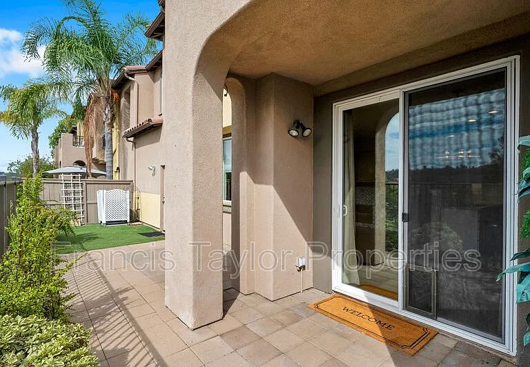 2621 Matera Ln — Photo 23