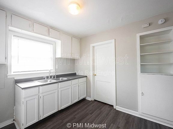 5th image of 5959 E 24th St