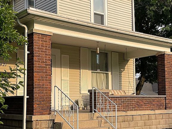 2nd image of 421 Etna Ave