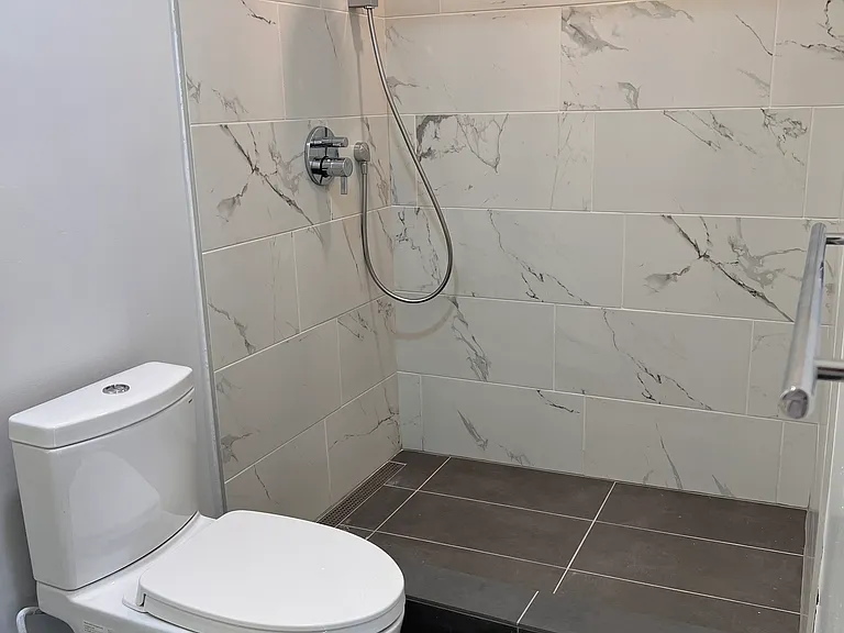 2756 Ravenwood Dr — Photo 6