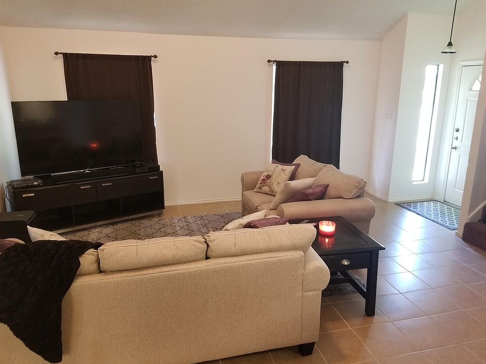 1st image of 1723/1721 Horseshoe Cir
