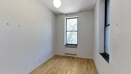 Rented by LEE & ASSOCIATES NYC RESIDENTIAL LLC