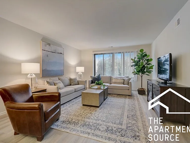 1300 Dnp South Finley Rd #B — Photo 1