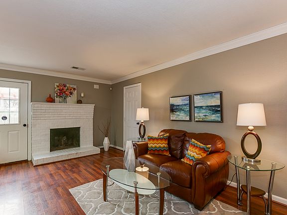 2nd image of 1909 Whiteface Ct