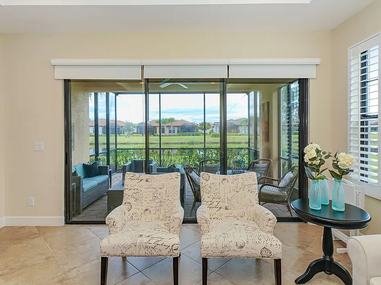 5867 Cavano Dr — Photo 12