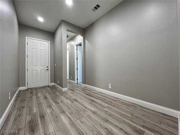 4th image of 9127 Sag Valley Ct