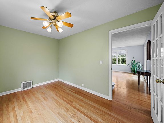 5th image of 2126 Hickory Ct