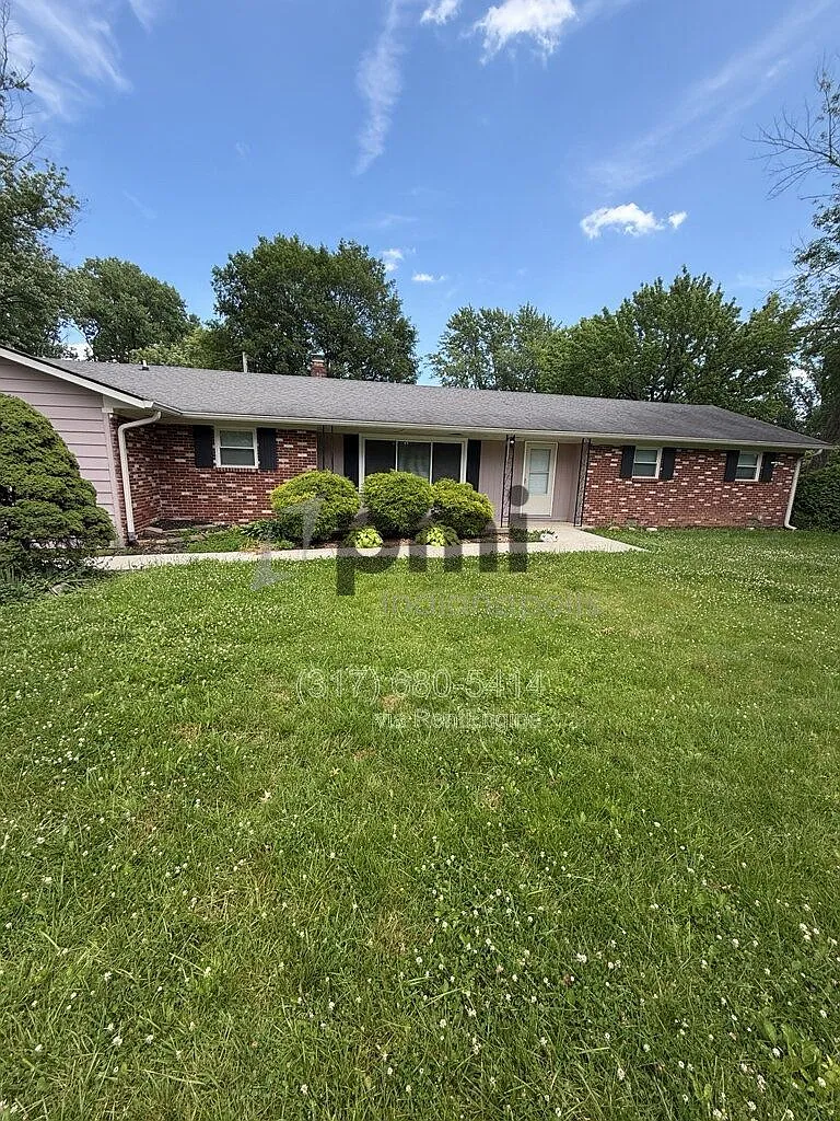 3 bed, 2.5 bath, 1930 sqft, $2,395 — Photo 1
