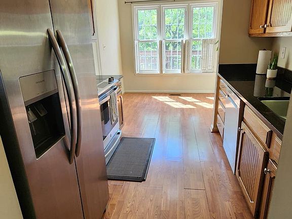 4th image of 8738 Delcris Dr
